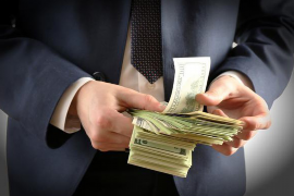 滨海讨债公司如何把握上门催款的时机